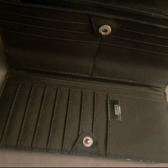 Tahari Black With Pink And Blue  Eiffel Tower Logos Wallet - Picture 5 of 6